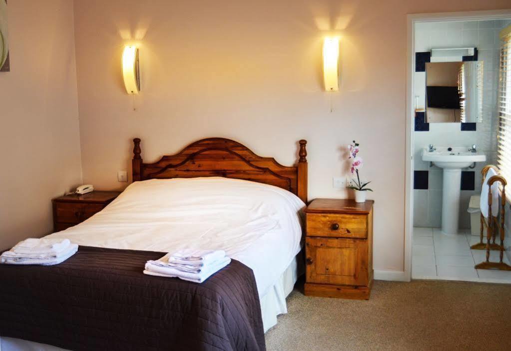 The Crown Inn Hotel Long Melford Eksteriør billede